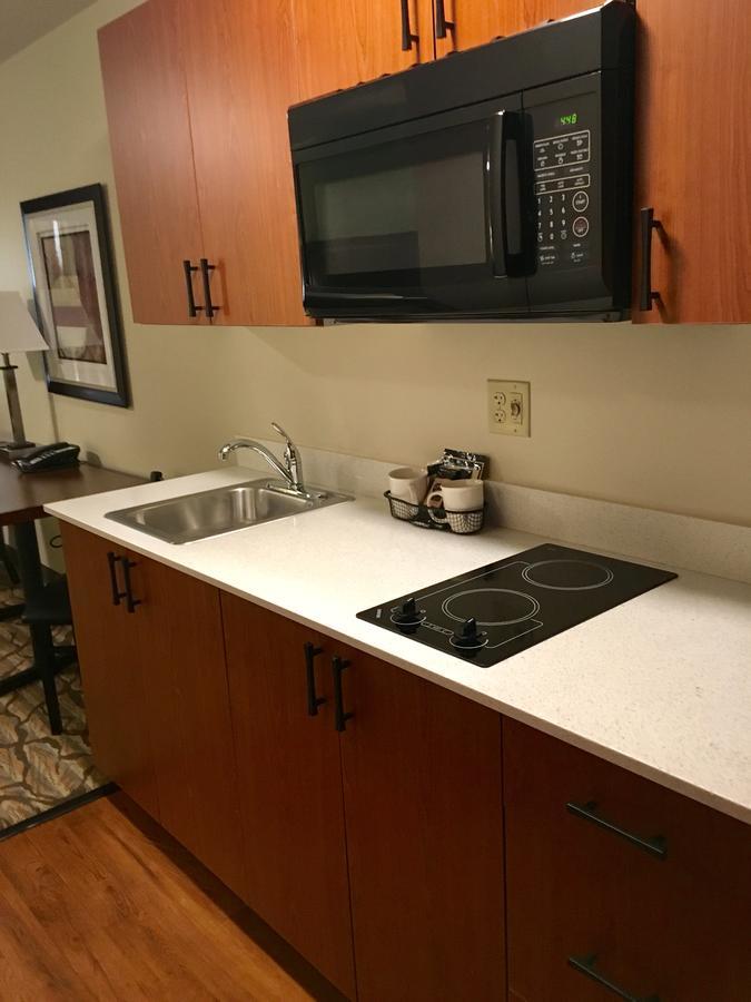 Aspen Suites Hotel Ситка Екстериор снимка